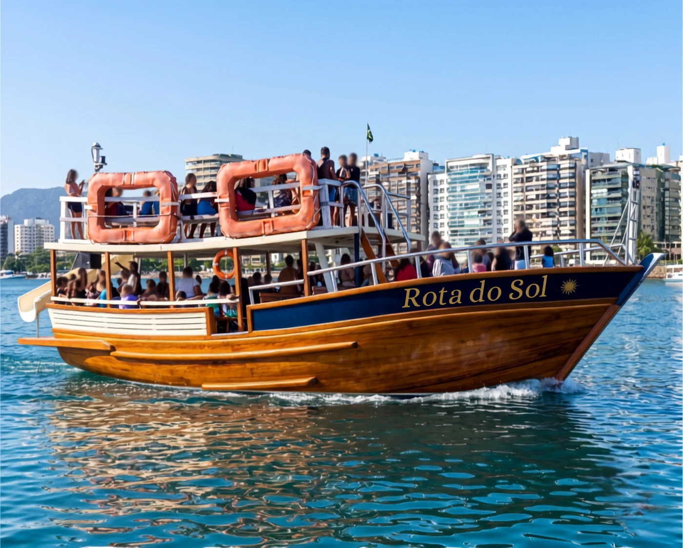 Passeio e transporte de travessia aquaviária